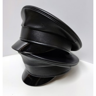 Фуражка из черной кожи с лаковым козырьком Kepi016